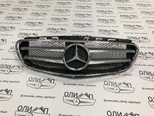Решетка радиатора Mercedes W212  13-15 года  АМГ пакет